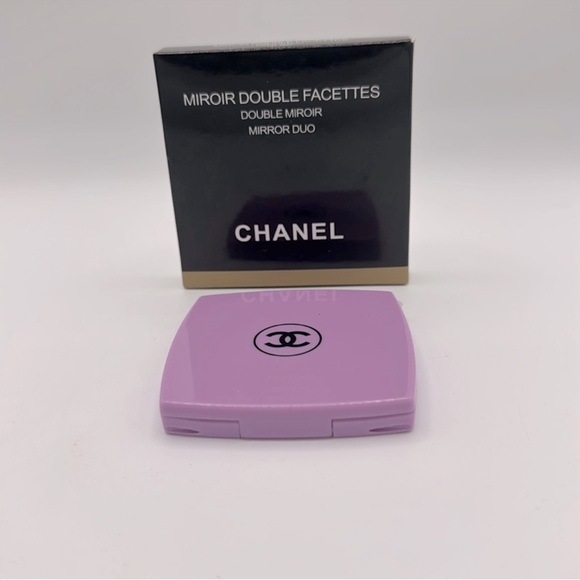 Chanel Purple Compact Mirror - Picture 4 of 6